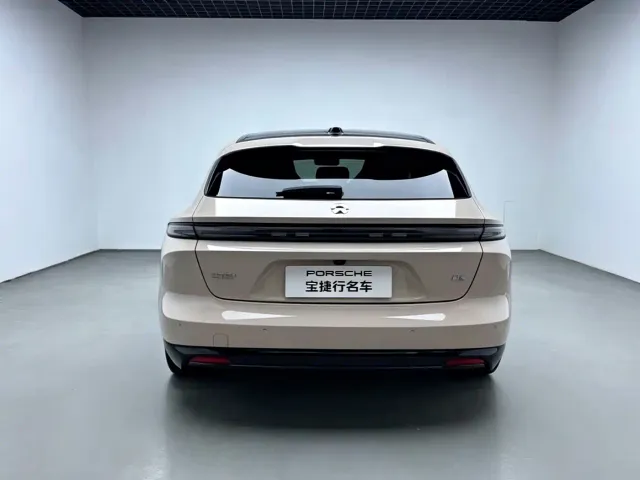 Nio ET5 Touring — Фото автомобиля 6