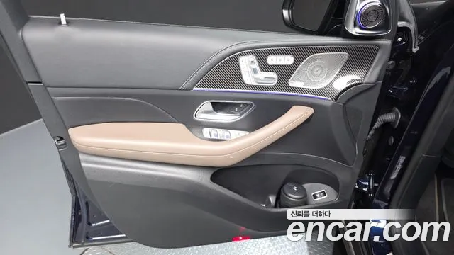 Mercedes-Benz GLE-Class — Фото автомобиля 21