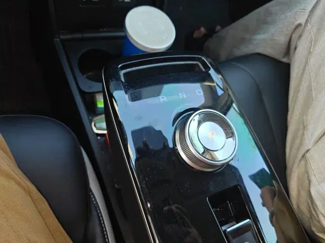 Geely Geometry E Firefly — Фото автомобиля 10