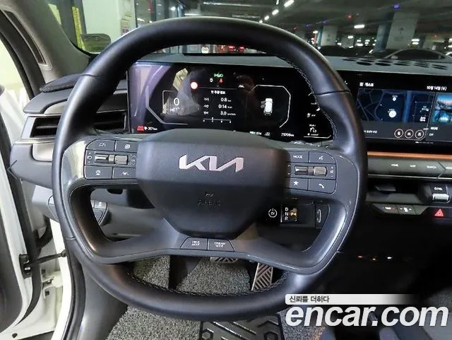 Kia EV9 — Фото автомобиля 8