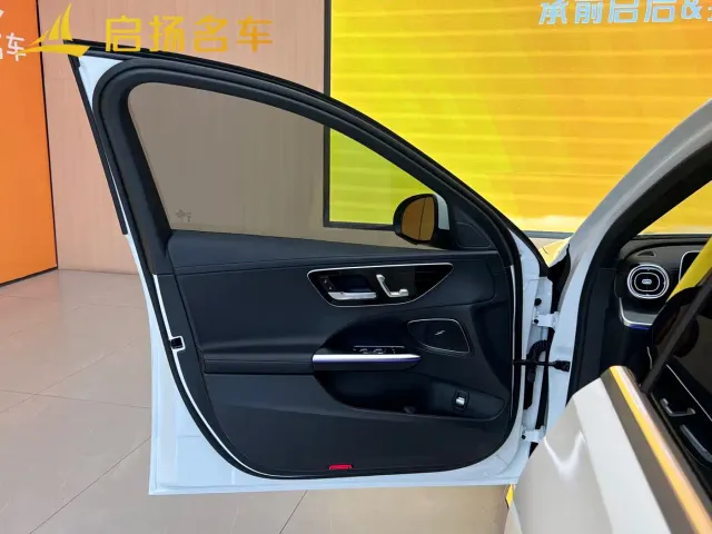 Mercedes-Benz C-Class — Фото автомобиля 6