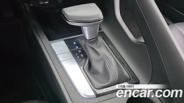 Hyundai Avante CN7 — Фото автомобиля 9