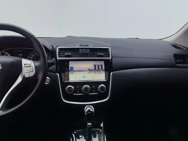 Nissan Tiida — Фото автомобиля 13
