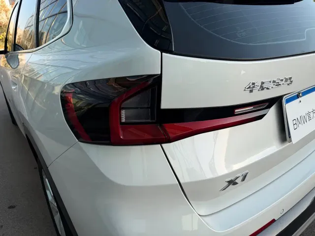 BMW X1 — Фото автомобиля 25