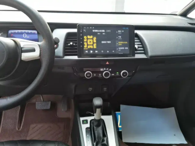 Honda Fit — Фото автомобиля 12