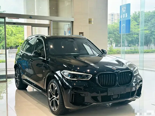 BMW X5 — Фото автомобиля 3