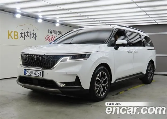 Фотография автомобиля — Kia Carnival 4th Gen