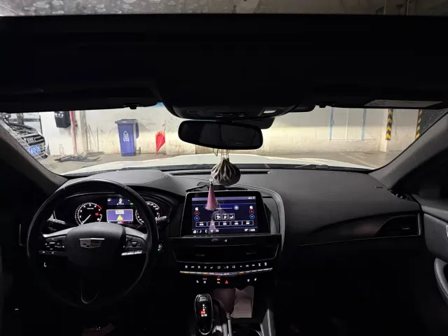 Cadillac CT5 — Фото автомобиля 5