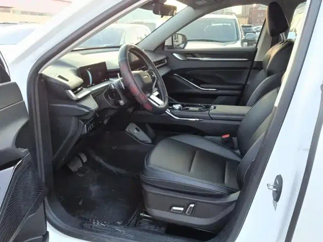 Haval H6 — Фото автомобиля 9