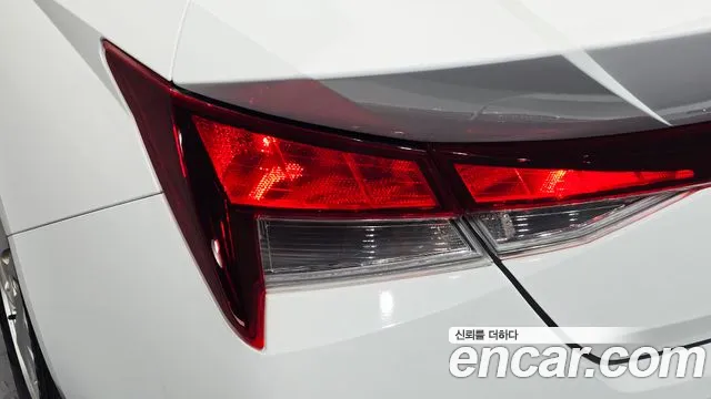 Hyundai AVANTE Avante (CN7) — Фото автомобиля 23