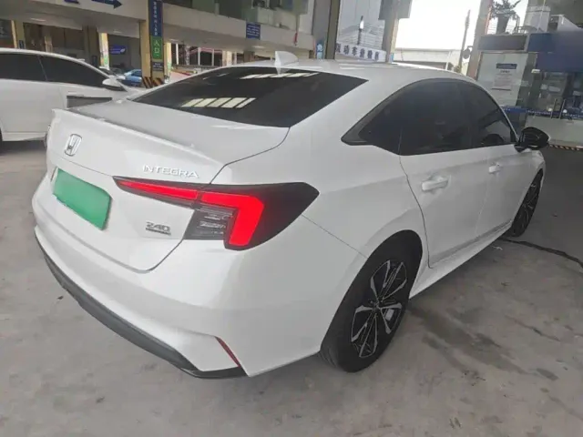 Honda Integra 2022 240TURBO CVT Luxury Edition — Фото автомобиля 6