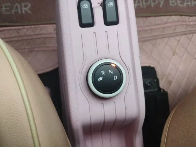 Wuling Hongguang Mini EV — Фото автомобиля 10