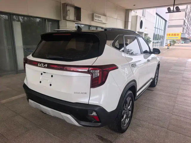 Kia Seltos — Фото автомобиля 4