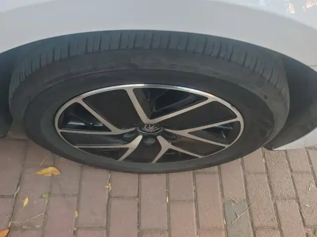 BYD Qin L — Фото автомобиля 6