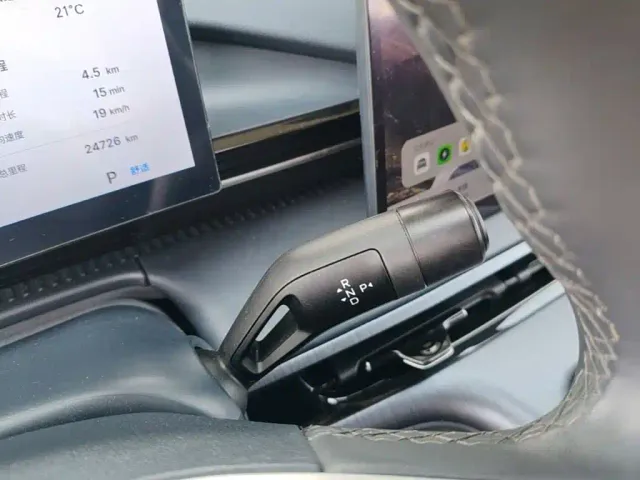 Geely Galaxy E5 — Фото автомобиля 13