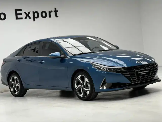 Hyundai Elantra — Фото автомобиля 3