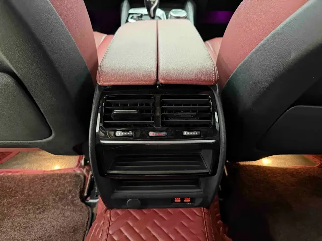 BMW 5 Series — Фото автомобиля 17