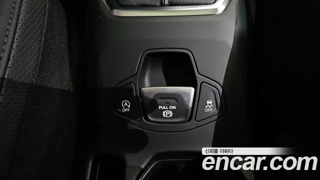Jeep Renegade — Фото автомобиля 24