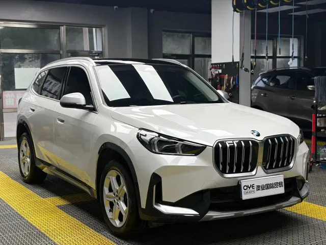 BMW X1 — Фото автомобиля 3