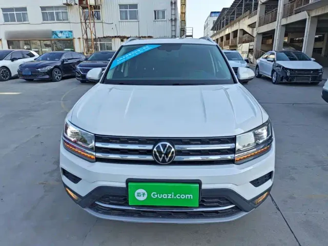 Volkswagen Tharu — Фото автомобиля 2