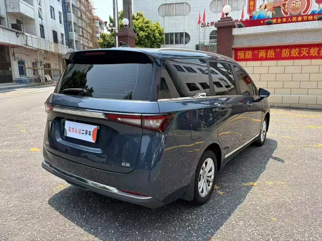 Wuling Jiachen — Фото автомобиля 5