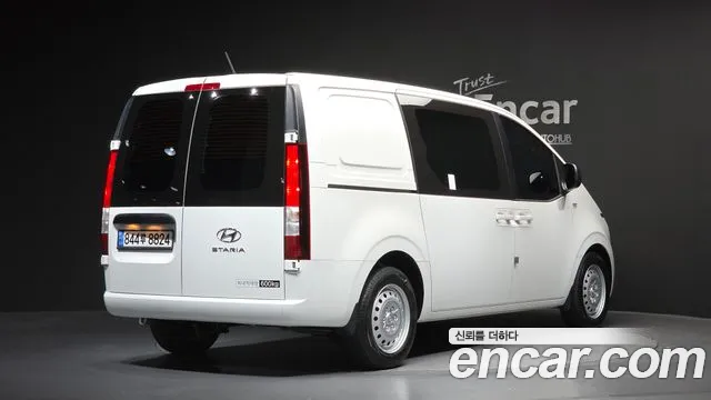 Hyundai Staria Staria Карго 5 мест — Фото автомобиля 2