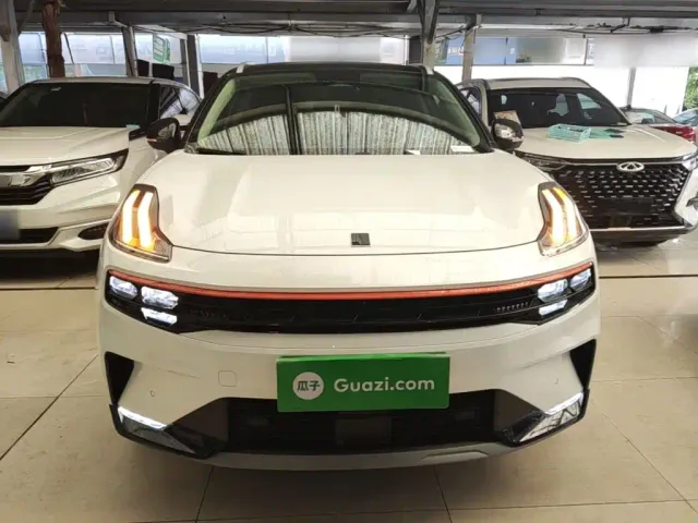 Lynk & Co Lynk & Co 06 2020 1.5T Halo — Фото автомобиля 2