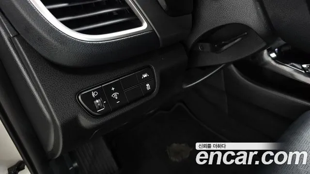 Kia Seltos — Фото автомобиля 18