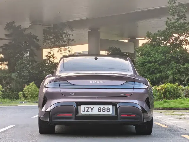 Xiaomi Auto Xiaomi SU7 2024 AWD Extended Range Advanced Smart Driving Max Edition — Фото автомобиля 6