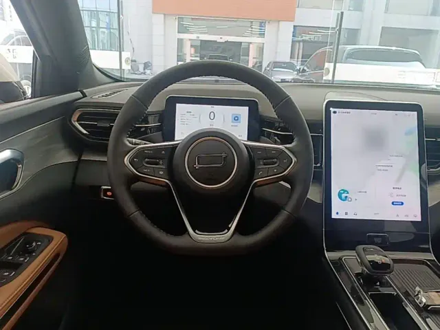 Bestune T90 — Фото автомобиля 10