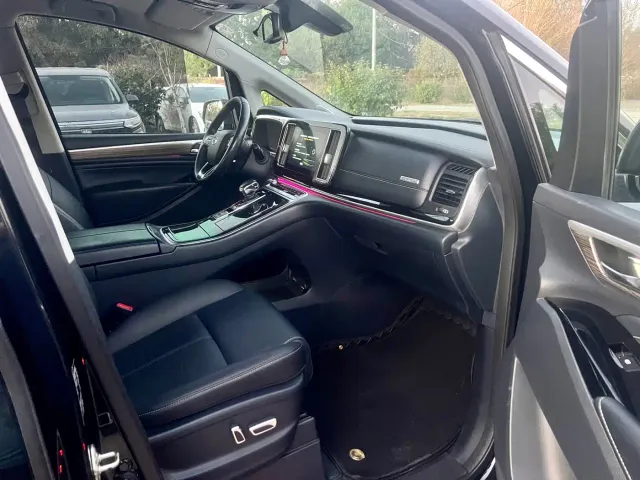 GAC Trumpchi M8 — Фото автомобиля 19