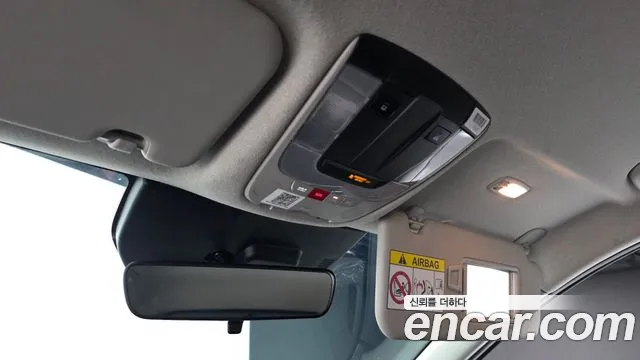 Kia Niro — Фото автомобиля 19