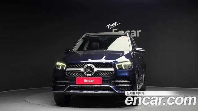Mercedes-Benz GLE-Class — Фото автомобиля 3