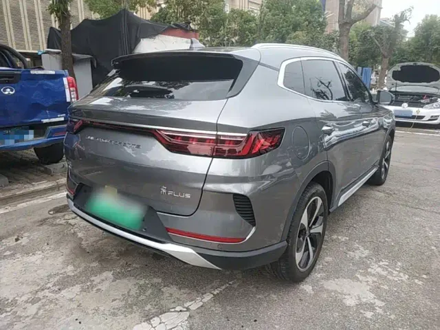 BYD Song PLUS — Фото автомобиля 6