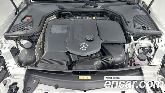Mercedes-Benz E-Class — Фото автомобиля 6