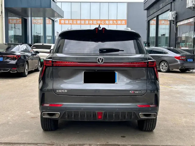 Changan CS75 Plus — Фото автомобиля 8