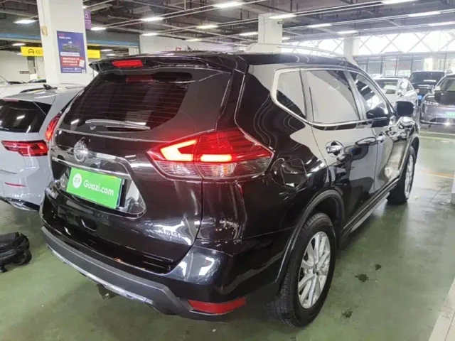Nissan X-Trail — Фото автомобиля 6