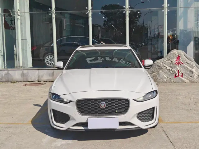 Jaguar XEL — Фото автомобиля 2