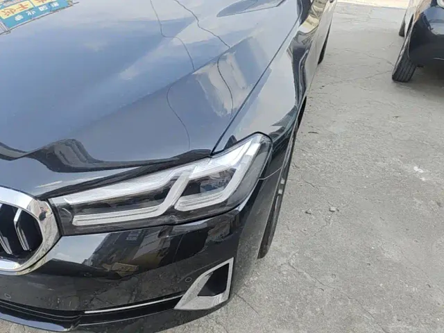 BMW 5 Series — Фото автомобиля 23