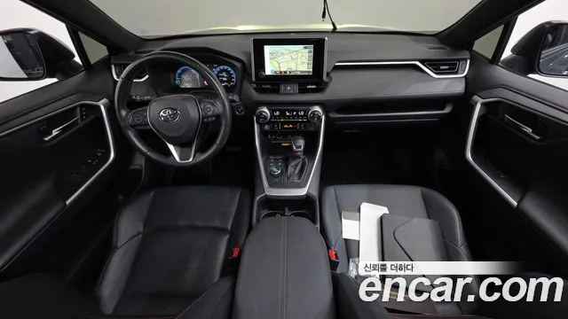 Toyota RAV4 — Фото автомобиля 7