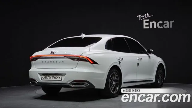 Hyundai Grandeur Новый Grandeur IG — Фото автомобиля 2