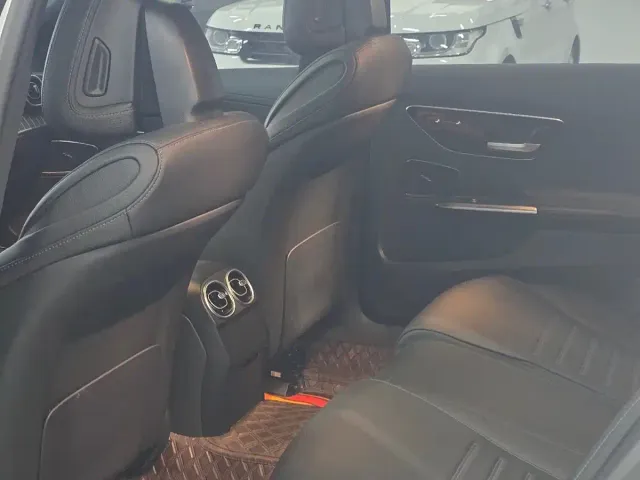 Mercedes-Benz C-Class — Фото автомобиля 6