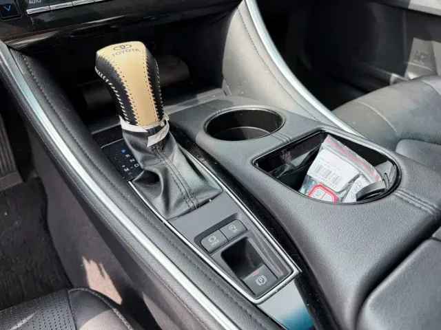 Toyota Avalon — Фото автомобиля 9
