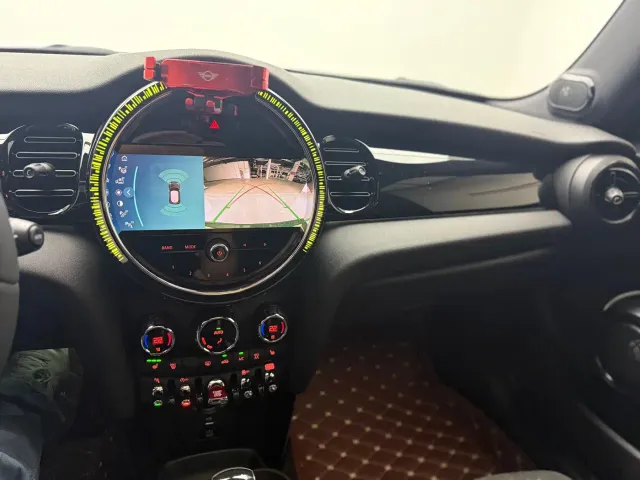 MINI Hatch — Фото автомобиля 11