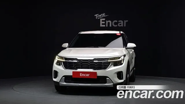 Kia Seltos Бензин 1.6 турбо 2WD — Фото автомобиля 3