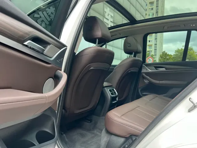 BMW BMW X3 2022 xDrive30i Leading M Night Package — Фото автомобиля 7