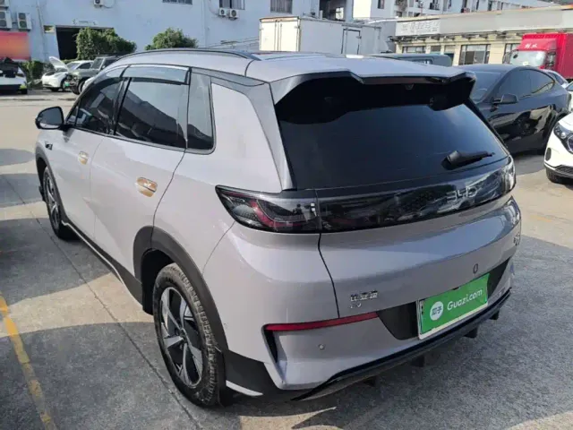BYD Sealion 05 EV — Фото автомобиля 4