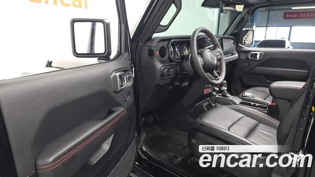Jeep Wrangler — Фото автомобиля 15