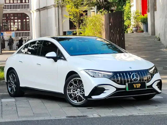 Mercedes-Benz EQE — Фото автомобиля 2