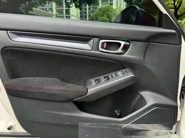 Honda Civic — Фото автомобиля 14